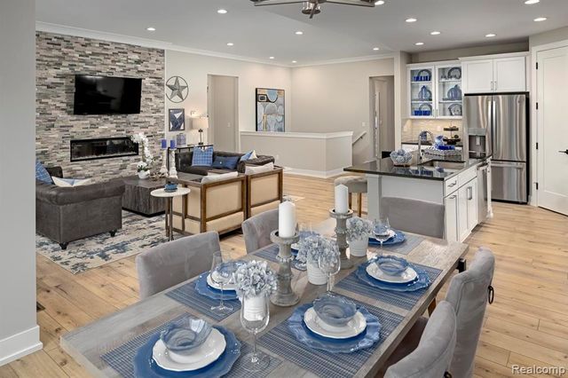 3102 Rose Lane, West Bloomfield, MI 48324