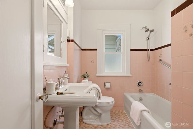 1754 S Horton Street, Seattle, WA 98144
