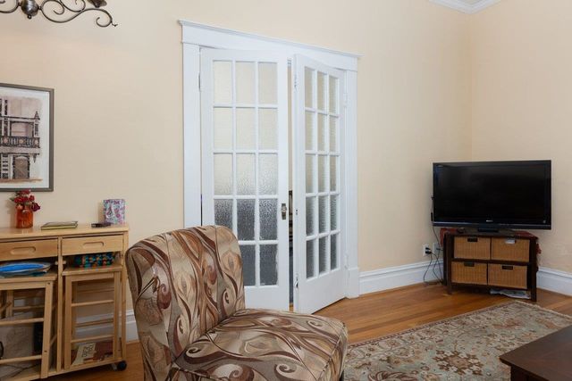 117 W Frederick St Apt 2, Staunton, VA 24401