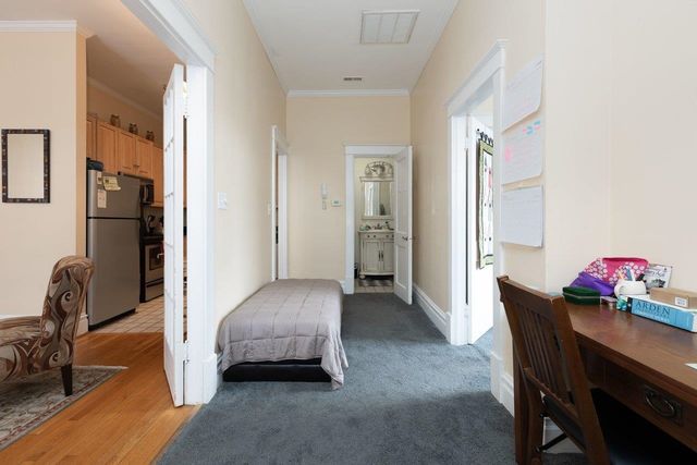 117 W Frederick St Apt 2, Staunton, VA 24401