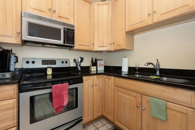 117 W Frederick St Apt 2, Staunton, VA 24401