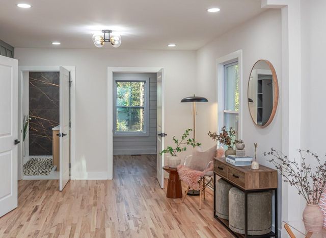 2566 Creekwood Terrace, Decatur, GA 30030