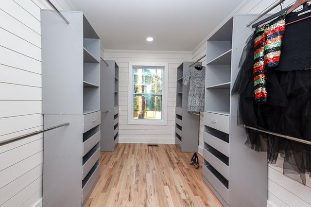 2566 Creekwood Terrace, Decatur, GA 30030