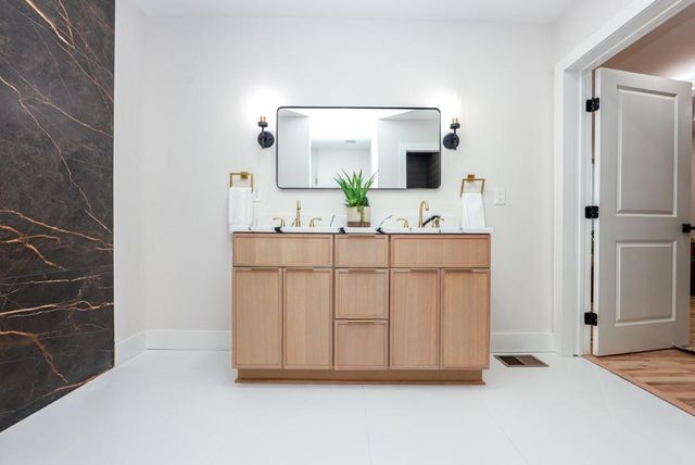 2566 Creekwood Terrace, Decatur, GA 30030