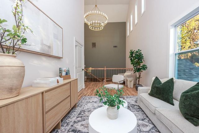 2566 Creekwood Terrace, Decatur, GA 30030