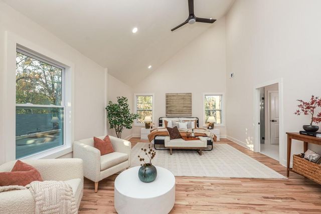 2566 Creekwood Terrace, Decatur, GA 30030