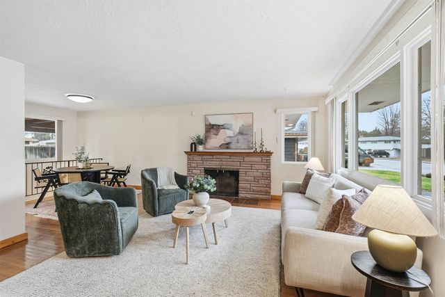 3437 W Taft Dr, Spokane, WA 99208