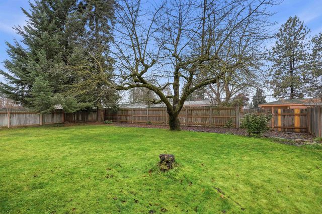 3437 W Taft Dr, Spokane, WA 99208