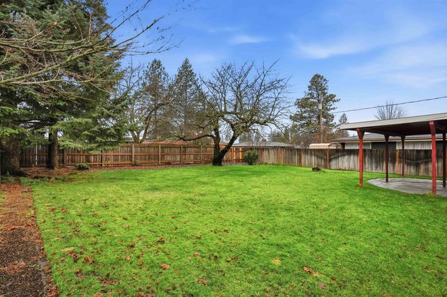 3437 W Taft Dr, Spokane, WA 99208