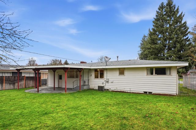 3437 W Taft Dr, Spokane, WA 99208