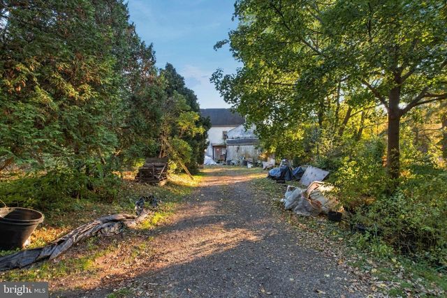 2593 GERYVILLE PIKE, Pennsburg, PA 18073