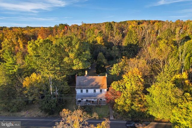 2593 GERYVILLE PIKE, Pennsburg, PA 18073