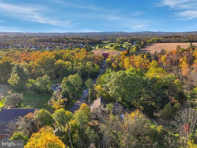 2593 GERYVILLE PIKE, Pennsburg, PA 18073
