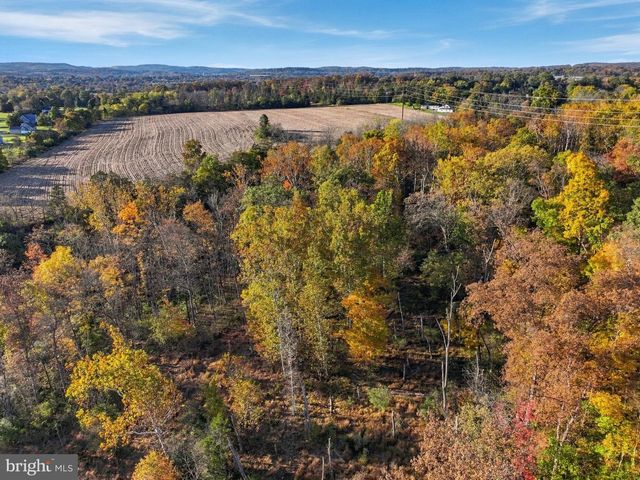 2593 GERYVILLE PIKE, Pennsburg, PA 18073