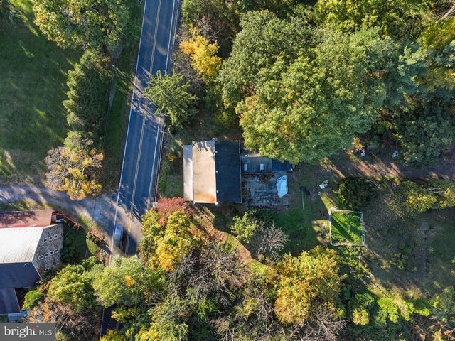 2593 GERYVILLE PIKE, Pennsburg, PA 18073