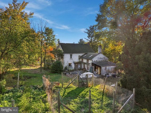 2593 GERYVILLE PIKE, Pennsburg, PA 18073