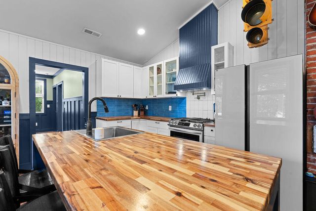 506 W 1st N Street, Summerville, SC 29483