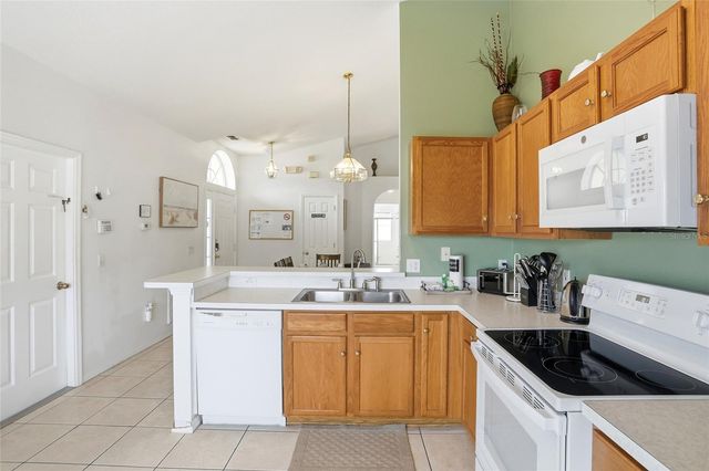 545 WHITTIER STREET, Davenport, FL 33896