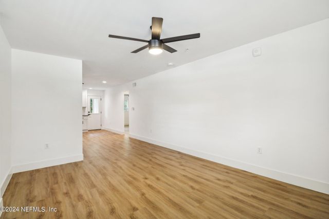 1900 DANESE Court, Jacksonville, FL 32207