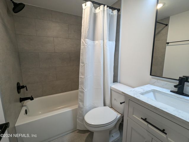 1900 DANESE Court, Jacksonville, FL 32207