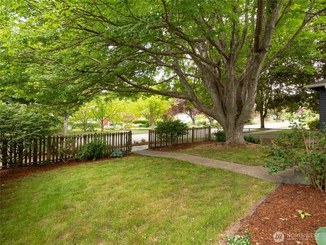 4718 49th Avenue SW, Seattle, WA 98116