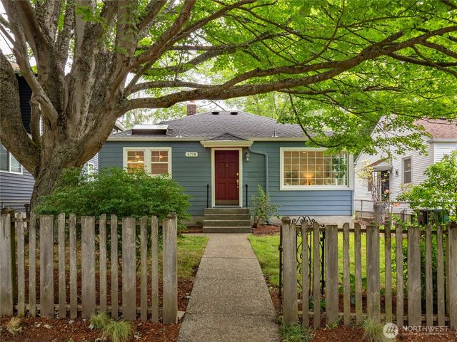 4718 49th Avenue SW, Seattle, WA 98116