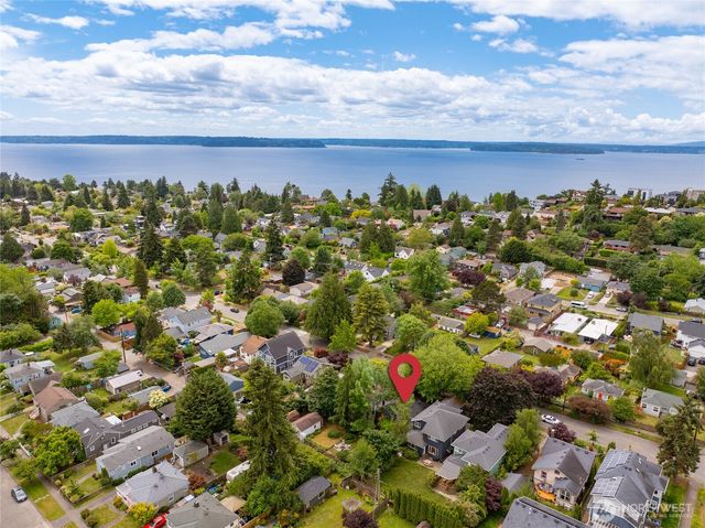 4718 49th Avenue SW, Seattle, WA 98116