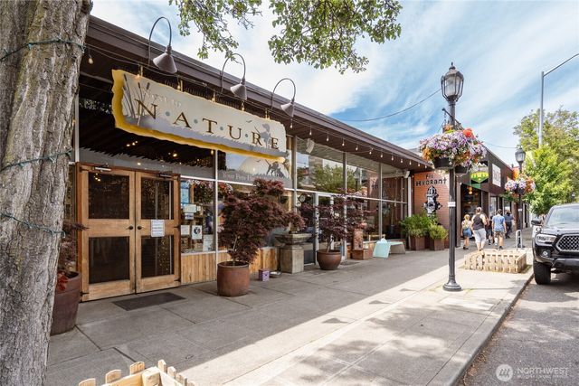 4718 49th Avenue SW, Seattle, WA 98116