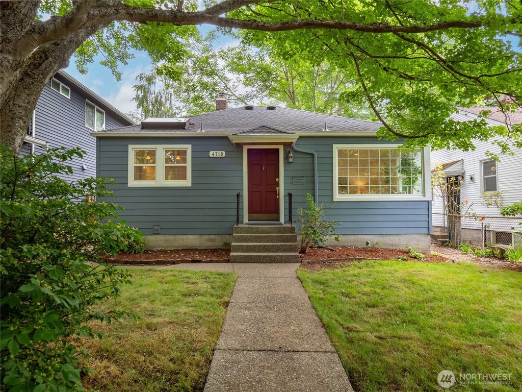 4718 49th Avenue SW, Seattle, WA 98116