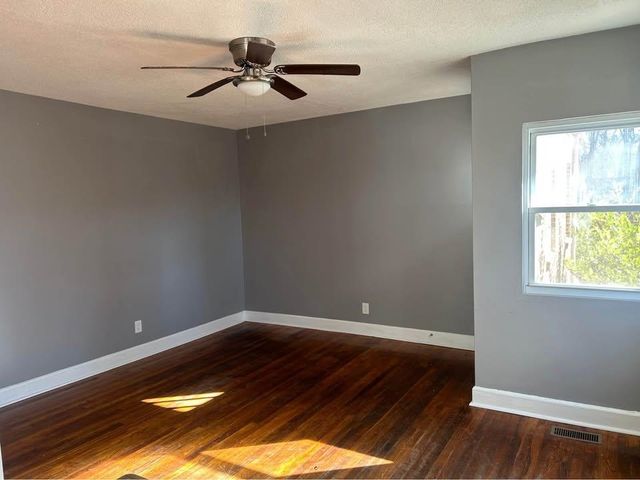 204 Washington Road, Cowpens, SC 29330