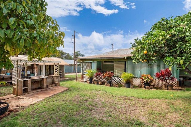 275 Kenolio Rd, Kihei, HI 96753