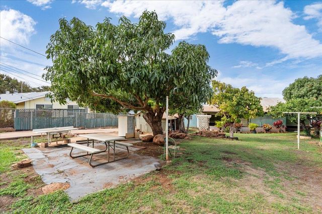 275 Kenolio Rd, Kihei, HI 96753