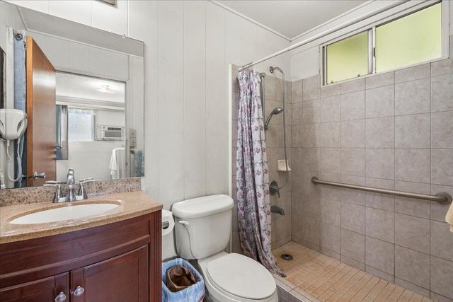 275 Kenolio Rd, Kihei, HI 96753