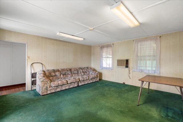 275 Kenolio Rd, Kihei, HI 96753