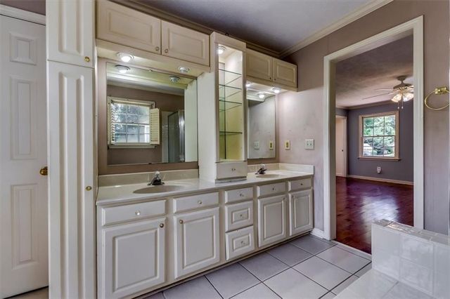 6963 Whispering Oaks Court, Stone Mountain, GA 30087