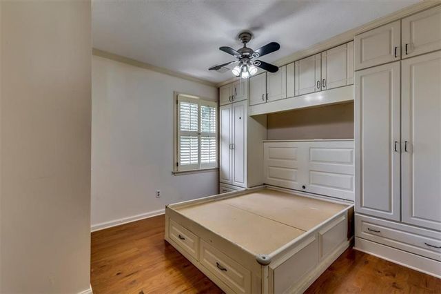 6963 Whispering Oaks Court, Stone Mountain, GA 30087