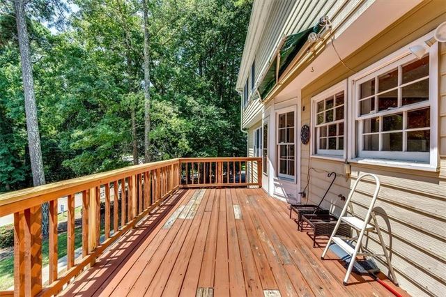 6963 Whispering Oaks Court, Stone Mountain, GA 30087