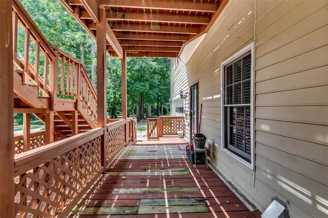 6963 Whispering Oaks Court, Stone Mountain, GA 30087