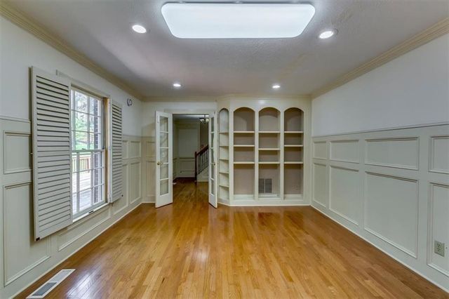 6963 Whispering Oaks Court, Stone Mountain, GA 30087