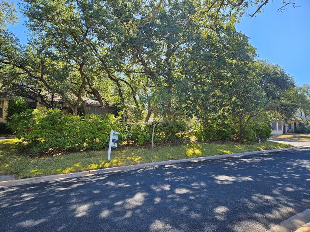 300 Norwood W ST W, Georgetown, TX 78628