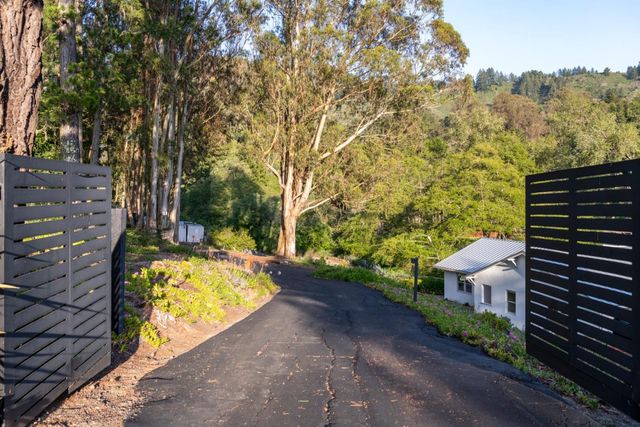 2570 Purisima Creek Road, Half Moon Bay, CA 94019