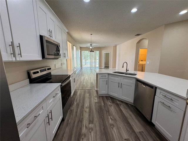 14908 HUNTCLIFF PARK WAY, Orlando, FL 32824