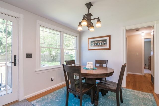 2 Lakeview Ave, Granby, MA 01033