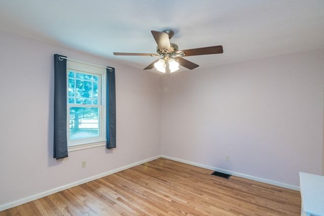 2 Lakeview Ave, Granby, MA 01033