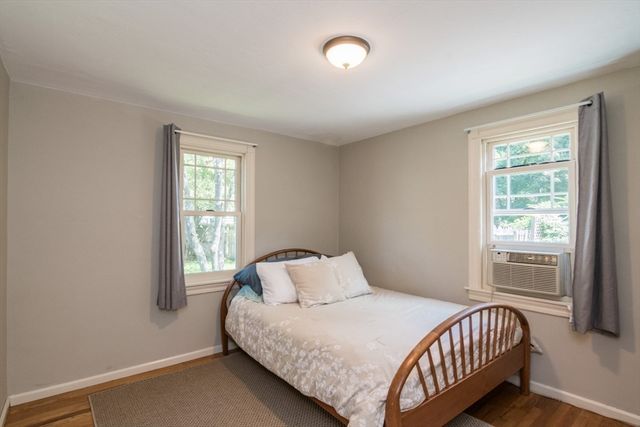 2 Lakeview Ave, Granby, MA 01033