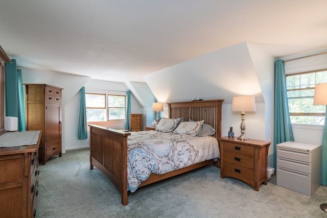 2 Lakeview Ave, Granby, MA 01033