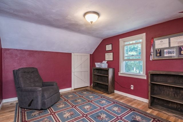 2 Lakeview Ave, Granby, MA 01033