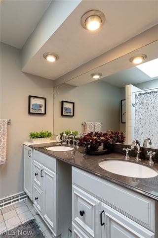 9124 Meadow Lane, Brecksville, OH 44141