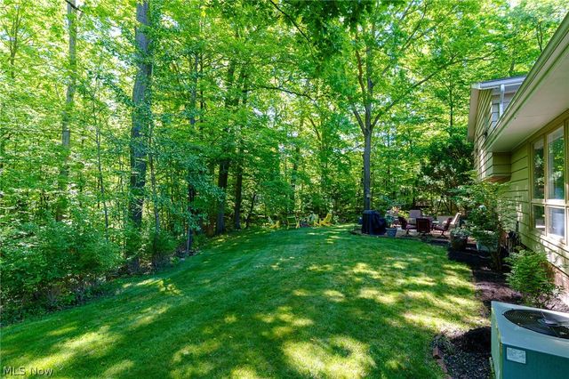 9124 Meadow Lane, Brecksville, OH 44141