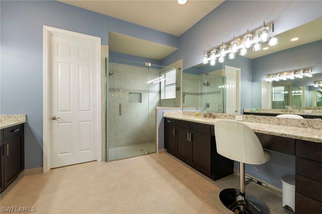 3606 Santaren CT, Naples, FL 34119